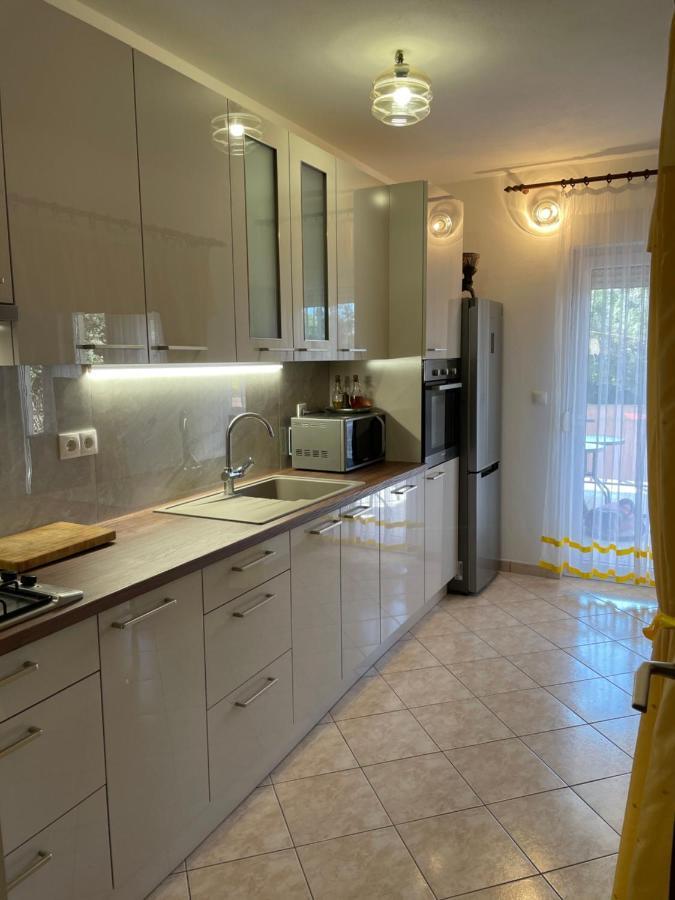 Apartments Nino Seget Vranjica Exterior photo